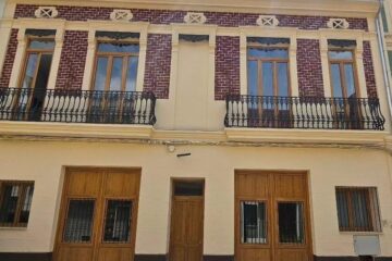 VENTANAS DE MADERA EN EL CABAÑAL