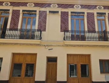 VENTANAS DE MADERA EN EL CABAÑAL